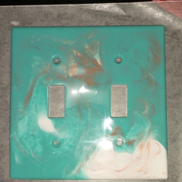 Customized switch and receptacle plates - Picture 2 of 9